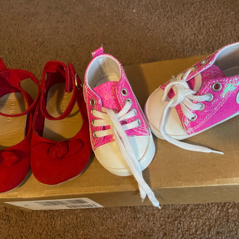 all size 3C shoes 10$ a pair size 6-12 month clothing